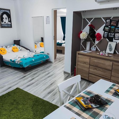 Comfortable Apartment University Square Bukarest Kültér fotó